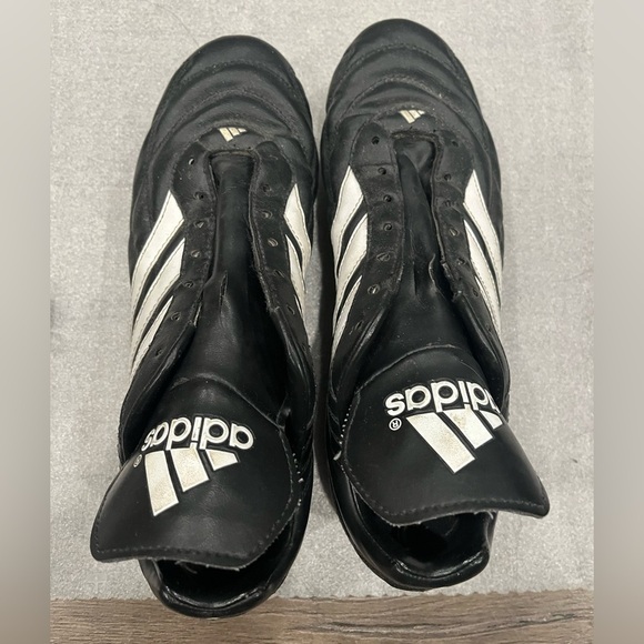 [US8] Vintage Adidas Men's Black and White Leather Cleats Soccer Football - Picture 1 of 6